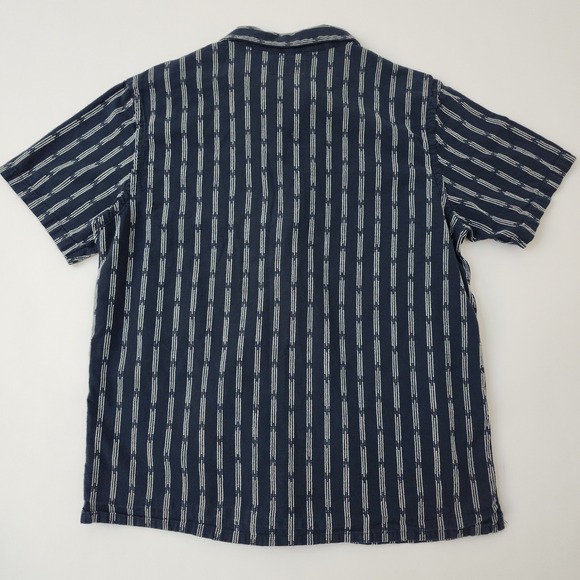 Old Navy Mens Large Navy Blue White Striped Short Sleeve Button Down Shirt L - Picture 8 of 8